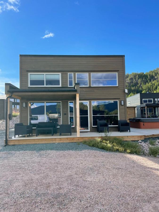 Exclusive Funkis Cabin, Lake View, Rooftop Terrace, Jacuzzi, Sauna, Close To Golf And Alpine ヴラダル エクステリア 写真